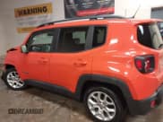 ✅ 2017 Jeep Renegade Altitude • VIN: ZACCJABB7HPE63399 • Lot: 41635030. Wystawiony na IAAI z przebiegiem 90 184 mil. Bezpłatny archiwum sprzedaży aukcyjnych z USA i szczegółowy raport historii pojazdu na DreamBid. Zdjęcie 14.