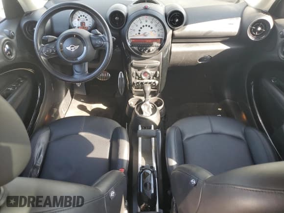✅ 2013 MINI Countryman S • VIN: WMWZC3C51DWP23783 • Lot: 84294235. Listed on Copart with 93,823 mi. Free auction sales archive from the USA and detailed vehicle history report at DreamBid. Image 8.