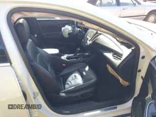 2017 Chevrolet Malibu Premier z VIN 1G1ZH5SX3HF109724, wystawiony jako IAAI lot #43117243 z przebiegiem 86 952 mil mil oraz . Historia ofert i sprzedaży dostępna na DreamBid. Obrazek 5.