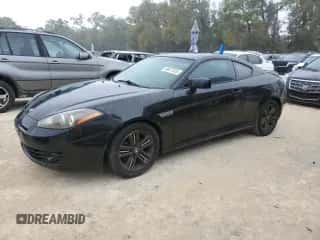 2008 Hyundai Tiburon GS с VIN KMHHM66D48U265203, выставлен на аукционе Copart как лот 49837525 с пробегом 104 259 миль миль и Чистый • Clean title. История ставок и продаж доступна на DreamBid. Изображение 1.
