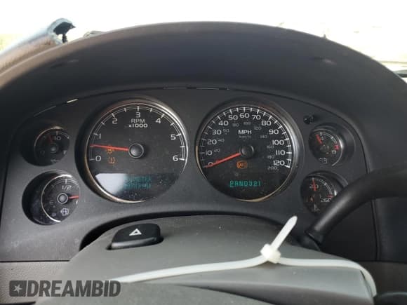 ✅ 2007 Chevrolet Suburban LT • VIN: 3GNFC16077G307421 • Lot: 80148135. Wystawiony na Copart z przebiegiem 289 749 mil. Bezpłatny archiwum sprzedaży aukcyjnych z USA i szczegółowy raport historii pojazdu na DreamBid. Zdjęcie 9.