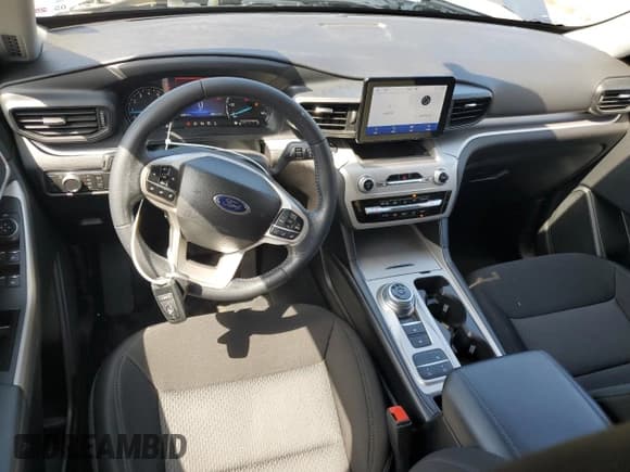 ✅ 2022 Ford Explorer XLT • VIN: 1FMSK7DH5NGA05779 • Lot: 54621085. Listed on Copart with 25,617 mi. Free auction sales archive from the USA and detailed vehicle history report at DreamBid. Image 8.