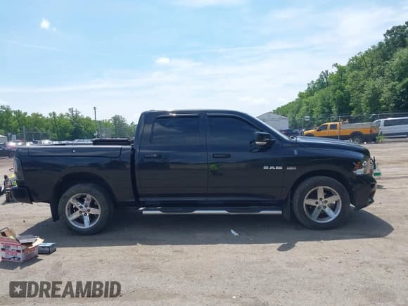✅ 2010 Dodge 1500 Sport • VIN: 1D7RV1CT7AS254580 • Lot: 42721490. Wystawiony na IAAI z przebiegiem 193 948 mil. Bezpłatny archiwum sprzedaży aukcyjnych z USA i szczegółowy raport historii pojazdu na DreamBid. Zdjęcie 13.