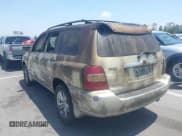 ✅ 2007 Toyota Highlander w/3rd Row • VIN: JTEEW21A770048284 • Lot: 42564835. Wystawiony na IAAI z przebiegiem 131 555 mil. Bezpłatny archiwum sprzedaży aukcyjnych z USA i szczegółowy raport historii pojazdu na DreamBid. Zdjęcie 3.