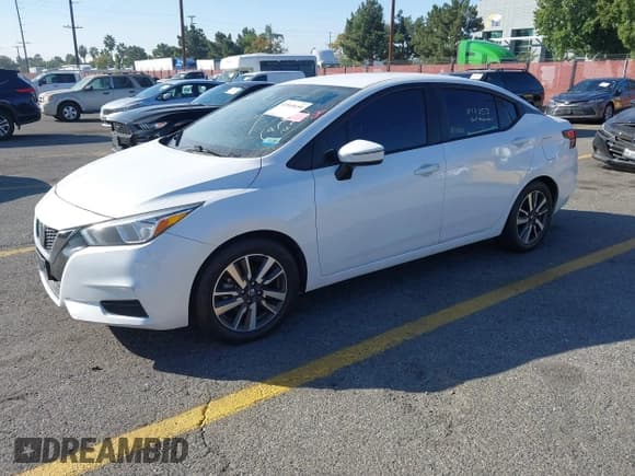 ✅ 2021 Nissan Versa SV • VIN: 3N1CN8EV5ML875748 • Lot: 43565659. Wystawiony na IAAI z przebiegiem 85 486 mil. Bezpłatny archiwum sprzedaży aukcyjnych z USA i szczegółowy raport historii pojazdu na DreamBid. Zdjęcie 2.