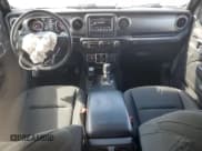 ✅ 2020 Jeep Wrangler Unlimited Sport • VIN: 1C4HJXDG7LW169255 • Lot: 89925715. Wystawiony na Copart z przebiegiem 62 379 mil. Bezpłatny archiwum sprzedaży aukcyjnych z USA i szczegółowy raport historii pojazdu na DreamBid. Zdjęcie 8.