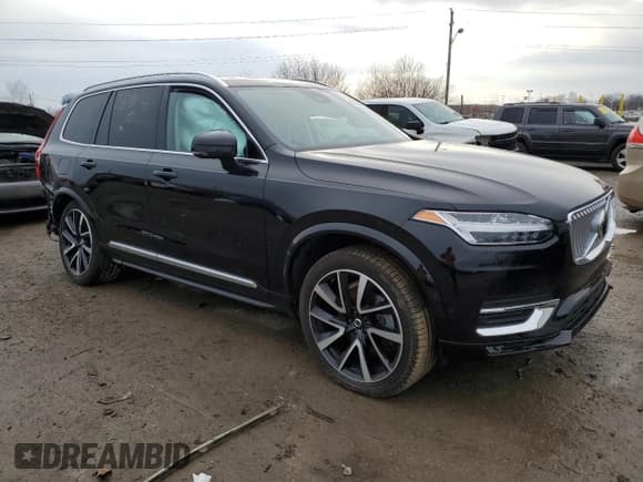 ✅ 2024 Volvo XC90 Plus Bright Theme • VIN: YV4062JE0R1161893 • Lot: 47054025. Listed on Copart with 8,904 mi. Free auction sales archive from the USA and detailed vehicle history report at DreamBid. Image 4.