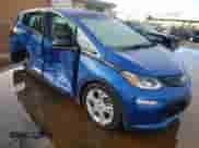 2018 Chevrolet Bolt EV LT z VIN 1G1FW6S05J4138953, wystawiony jako Copart lot #81003123 z przebiegiem 60 154 mil mil oraz . Historia ofert i sprzedaży dostępna na DreamBid. Obrazek 4.