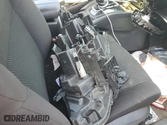 ✅ 2019 Nissan Rogue S • VIN: JN1BJ1CRXKW630486 • Лот: 56977295. Опубликован ранее на Copart с пробегом Не указан. Бесплатный доступ к архиву аукционных продаж из США и подробный отчёт об истории автомобиля на DreamBid. Изображение 12.