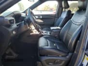 ✅ 2020 Ford Explorer ST • VIN: 1FM5K8GC1LGA27794 • Лот: 82696575. Опубликован ранее на Copart с пробегом 63 234 миль. Бесплатный доступ к архиву аукционных продаж из США и подробный отчёт об истории автомобиля на DreamBid. Изображение 7.