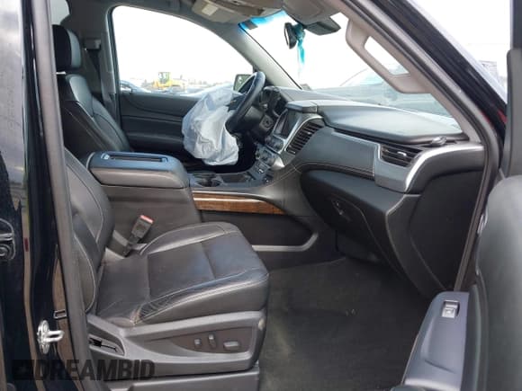 ✅ 2017 Chevrolet Tahoe LT • VIN: 1GNSCBKC0HR122195 • Lot: 40189425. Listed on IAAI with Not provided. Free auction sales archive from the USA and detailed vehicle history report at DreamBid. Image 5.