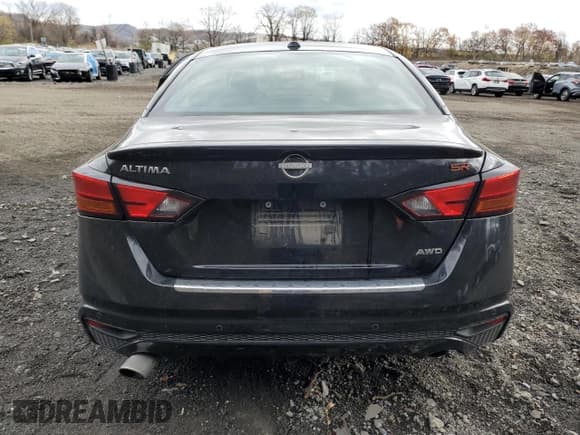 ✅ 2023 Nissan Altima SR • VIN: 1N4BL4CW4PN408592 • Lot: 85436855. Listed on Copart with 32,983 mi. Free auction sales archive from the USA and detailed vehicle history report at DreamBid. Image 6.