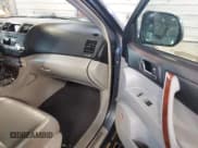 ✅ 2011 Toyota Highlander Limited • VIN: 5TDYK3EH4BS030499 • Lot: 43855271. Listed on IAAI with 162,881 mi. Free auction sales archive from the USA and detailed vehicle history report at DreamBid. Image 5.