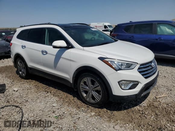 ✅ 2015 Hyundai Santa Fe Limited • VIN: KM8SRDHF1FU094207 • Лот: 61265425. Опубликован ранее на Copart с пробегом 157 899 миль. Бесплатный доступ к архиву аукционных продаж из США и подробный отчёт об истории автомобиля на DreamBid. Изображение 4.