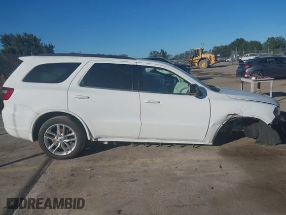 ✅ 2023 Dodge Durango GT Launch Edition • VIN: 1C4RDHDG2PC571936 • Lot: 43824821. Listed on IAAI with 37,362 mi. Free auction sales archive from the USA and detailed vehicle history report at DreamBid. Image 13.