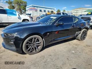 ✅ 2019 Chevrolet Camaro 2SS • VIN: 1G1FH1R77K0104067 • Lot: 70703695. Wystawiony na Copart z przebiegiem 69 159 mil. Bezpłatny archiwum sprzedaży aukcyjnych z USA i szczegółowy raport historii pojazdu na DreamBid. Zdjęcie 1.