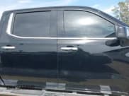 ✅ 2021 Chevrolet Silverado 1500 High Country • VIN: 1GCUYHEL2MZ404642 • Lot: 42301427. Wystawiony na IAAI z przebiegiem 42 691 mil. Bezpłatny archiwum sprzedaży aukcyjnych z USA i szczegółowy raport historii pojazdu na DreamBid. Zdjęcie 13.