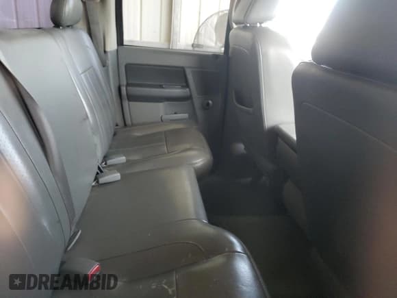 ✅ 2006 Dodge 1500 Laramie • VIN: 1D7HU18266S605176 • Лот: 73225944. Опубликован ранее на Copart с пробегом 359 026 миль. Бесплатный доступ к архиву аукционных продаж из США и подробный отчёт об истории автомобиля на DreamBid. Изображение 10.