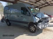 ✅ 2021 Mercedes-Benz Sprinter • VIN: W1Y4EBVY0MT069655 • Lot: 43129054. Wystawiony na IAAI z przebiegiem 70 473 mil. Bezpłatny archiwum sprzedaży aukcyjnych z USA i szczegółowy raport historii pojazdu na DreamBid. Zdjęcie 1.