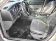 2005 Dodge Magnum SE с VIN 2D4FV48V95H182063, выставлен на аукционе Copart как лот 82648894 с пробегом Не указан миль и Чистый • Clean title. История ставок и продаж доступна на DreamBid. Изображение 7.