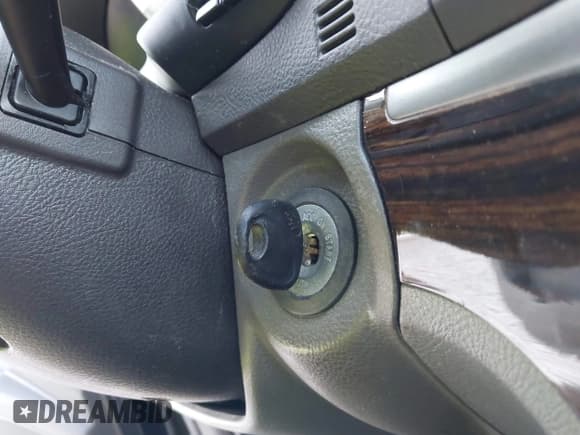 ✅ 2010 Hyundai Santa Fe GLS • VIN: 5NMSG3AB0AH403998 • Лот: 43710702. Опубликован ранее на IAAI с пробегом 206 150 миль. Бесплатный доступ к архиву аукционных продаж из США и подробный отчёт об истории автомобиля на DreamBid. Изображение 11.