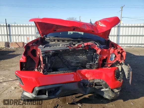 ✅ 2020 Chevrolet Silverado 1500 Custom • VIN: 1GCRYBEF9LZ254816 • Lot: 85382294. Wystawiony na Copart z przebiegiem 74 491 mil. Bezpłatny archiwum sprzedaży aukcyjnych z USA i szczegółowy raport historii pojazdu na DreamBid. Zdjęcie 5.