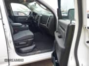 ✅ 2022 Ram 1500 SLT • VIN: 1C6RR6LG9NS198010 • Lot: 41702205. Wystawiony na IAAI z przebiegiem 61 030 mil. Bezpłatny archiwum sprzedaży aukcyjnych z USA i szczegółowy raport historii pojazdu na DreamBid. Zdjęcie 5.