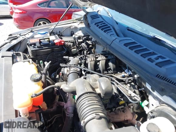 ✅ 2017 Ford F-150 XL • VIN: 1FTMF1C85HFA50313 • Lot: 43333082. Wystawiony na IAAI z przebiegiem 34 040 mil. Bezpłatny archiwum sprzedaży aukcyjnych z USA i szczegółowy raport historii pojazdu na DreamBid. Zdjęcie 10.