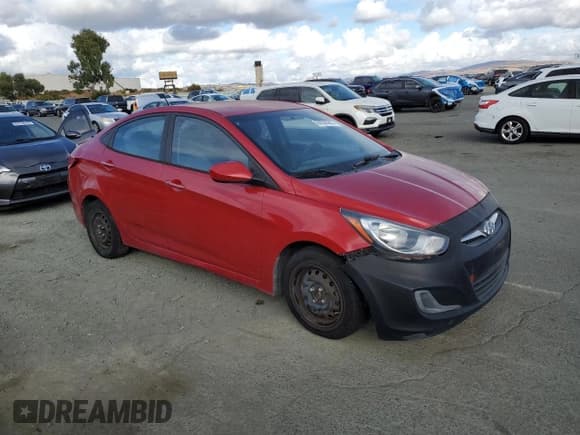 ✅ 2013 Hyundai Accent GLS • VIN: KMHCT4AE2DU548002 • Лот: 84558945. Опубликован ранее на Copart с пробегом 167 210 миль. Бесплатный доступ к архиву аукционных продаж из США и подробный отчёт об истории автомобиля на DreamBid. Изображение 4.