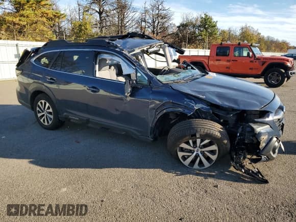 ✅ 2024 Subaru Outback Premium • VIN: 4S4BTADC5R3278460 • Lot: 87405855. Listed on Copart with 8,834 mi. Free auction sales archive from the USA and detailed vehicle history report at DreamBid. Image 4.