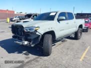 ✅ 2022 Toyota Tacoma SR5 • VIN: 3TMAZ5CN3NM166662 • Lot: 43539107. Listed on IAAI with 35,777 mi. Free auction sales archive from the USA and detailed vehicle history report at DreamBid. Image 2.