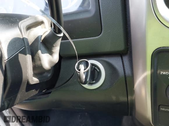 ✅ 2015 Ram 2500 Outdoorsman • VIN: 3C6UR5DL8FG669864 • Lot: 42285149. Listed on IAAI with 142,985 mi. Free auction sales archive from the USA and detailed vehicle history report at DreamBid. Image 11.