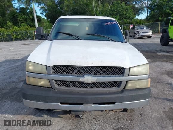 ✅ 2004 Chevrolet Silverado 2500HD LS • VIN: 1GCHC23284F256117 • Lot: 43453043. Wystawiony na IAAI z przebiegiem 327 650 mil. Bezpłatny archiwum sprzedaży aukcyjnych z USA i szczegółowy raport historii pojazdu na DreamBid. Zdjęcie 13.