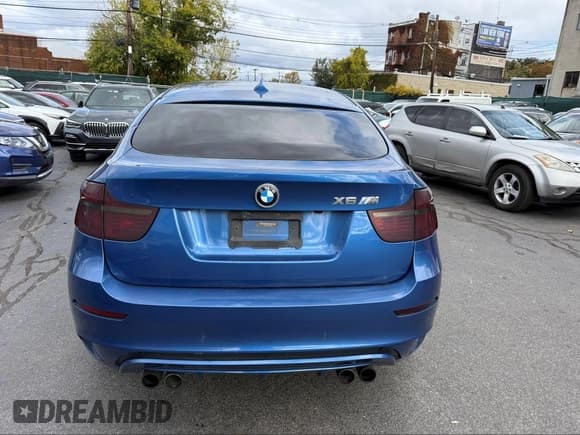 ✅ 2012 BMW X6 M • VIN: 5YMGZ0C56CLL29632 • Lot: 43612704. Wystawiony na IAAI z przebiegiem 118 901 mil. Bezpłatny archiwum sprzedaży aukcyjnych z USA i szczegółowy raport historii pojazdu na DreamBid. Zdjęcie 12.