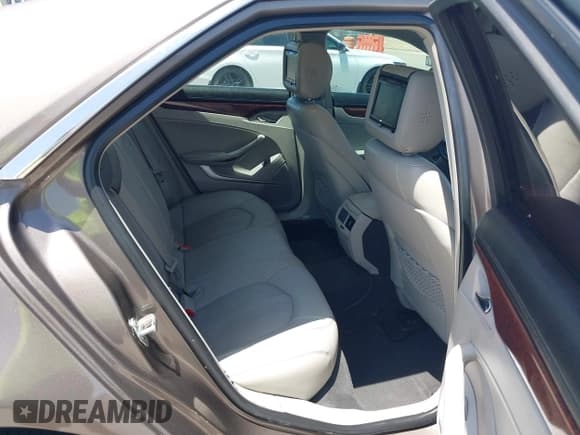 ✅ 2012 Cadillac CTS Premium • VIN: 1G6DP5E36C0143152 • Лот: 42888284. Опубликован ранее на IAAI с пробегом 142 693 миль. Бесплатный доступ к архиву аукционных продаж из США и подробный отчёт об истории автомобиля на DreamBid. Изображение 8.