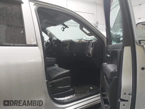 ✅ 2015 Chevrolet Silverado 2500HD LT • VIN: 1GC1KVEG0FF128133 • Lot: 43741035. Listed on IAAI with 47,650 mi. Free auction sales archive from the USA and detailed vehicle history report at DreamBid. Image 5.