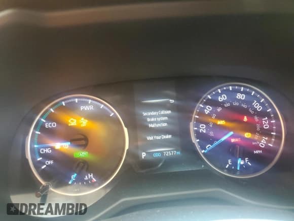 ✅ 2022 Toyota RAV4 Hybrid SE • VIN: 4T3T6RFV3NU080920 • Лот: 86218665. Опубликован ранее на Copart с пробегом 72 577 миль. Бесплатный доступ к архиву аукционных продаж из США и подробный отчёт об истории автомобиля на DreamBid. Изображение 9.