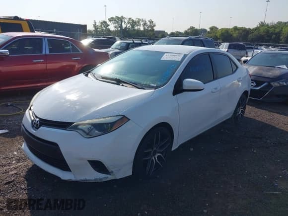 ✅ 2014 Toyota Corolla L • VIN: 5YFBURHE1EP116113 • Lot: 43208078. Listed on IAAI with 307,128 mi. Free auction sales archive from the USA and detailed vehicle history report at DreamBid. Image 17.