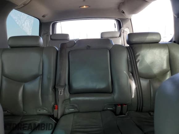 ✅ 2004 Chevrolet Suburban Z71 • VIN: 3GNFK16Z74G314849 • Лот: 46052385. Опубликован ранее на Copart с пробегом 200 673 миль. Бесплатный доступ к архиву аукционных продаж из США и подробный отчёт об истории автомобиля на DreamBid. Изображение 10.