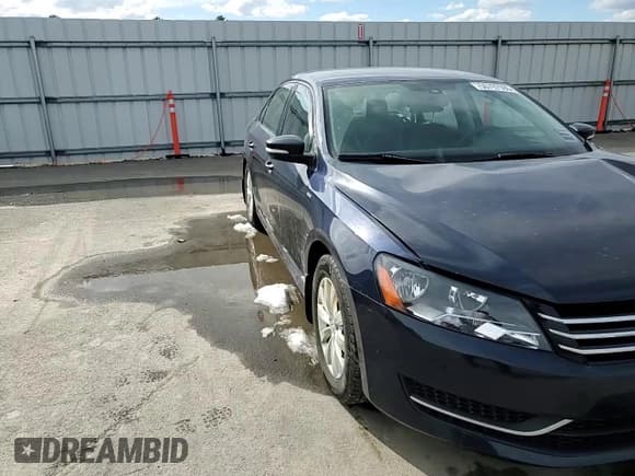 ✅ 2013 Volkswagen Passat Wolfsburg Edition • VIN: 1VWAP7A31DC134194 • Лот: 50797595. Опубликован ранее на Copart с пробегом 136 880 миль. Бесплатный доступ к архиву аукционных продаж из США и подробный отчёт об истории автомобиля на DreamBid. Изображение 11.