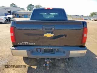 2013 Chevrolet Silverado 1500 LT z VIN 3GCPCSE05DG350767, wystawiony jako Copart lot #85171865 z przebiegiem 143 007 mil mil oraz Szkoda całkowita • Salvage title. Historia ofert i sprzedaży dostępna na DreamBid. Obrazek 6.