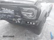 ✅ 2021 Ford Bronco • VIN: 1FMEE5DH9MLA69886 • Lot: 41521434. Wystawiony na IAAI z przebiegiem 30 153 mil. Bezpłatny archiwum sprzedaży aukcyjnych z USA i szczegółowy raport historii pojazdu na DreamBid. Zdjęcie 6.