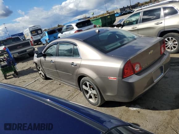 ✅ 2012 Chevrolet Malibu 1LT • VIN: 1G1ZC5E05CF225786 • Lot: 82689925. Listed on Copart with 124,176 mi. Free auction sales archive from the USA and detailed vehicle history report at DreamBid. Image 2.