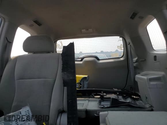 ✅ 2011 Toyota Highlander • VIN: 5TDBK3EH3BS050524 • Lot: 58799385. Wystawiony na Copart z przebiegiem Nie podano. Bezpłatny archiwum sprzedaży aukcyjnych z USA i szczegółowy raport historii pojazdu na DreamBid. Zdjęcie 10.