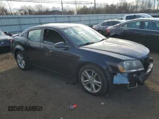 ✅ 2014 Dodge Avenger SE • VIN: 1C3CDZAG2EN137005 • Lot: 88653665. Wystawiony na Copart z przebiegiem 147 526 mil. Bezpłatny archiwum sprzedaży aukcyjnych z USA i szczegółowy raport historii pojazdu na DreamBid. Zdjęcie 4.