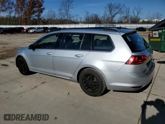 ✅ 2016 Volkswagen Golf TSI S • VIN: 3VWC17AU2GM517499 • Lot: 92042405. Wystawiony na Copart z przebiegiem 139 014 mil. Bezpłatny archiwum sprzedaży aukcyjnych z USA i szczegółowy raport historii pojazdu na DreamBid. Zdjęcie 2.