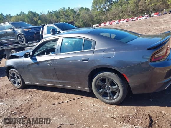 ✅ 2022 Dodge Charger SXT • VIN: 2C3CDXBG1NH239469 • Lot: 43579238. Listed on IAAI with 66,557 mi. Free auction sales archive from the USA and detailed vehicle history report at DreamBid. Image 14.