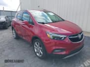 ✅ 2019 Buick Encore Essence • VIN: KL4CJCSM3KB745516 • Lot: 43378092. Wystawiony na IAAI z przebiegiem 75 764 mil. Bezpłatny archiwum sprzedaży aukcyjnych z USA i szczegółowy raport historii pojazdu na DreamBid. Zdjęcie 1.