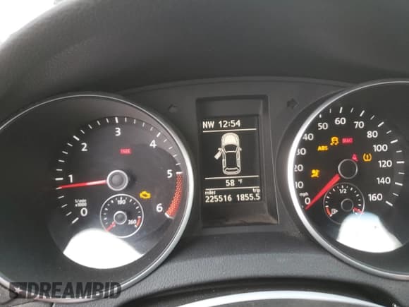 ✅ 2012 Volkswagen Golf TDI • VIN: WVWNM7AJ5CW143148 • Lot: 83877664. Listed on Copart with 225,516 mi. Free auction sales archive from the USA and detailed vehicle history report at DreamBid. Image 9.