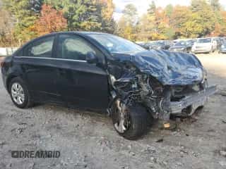 ✅ 2012 Chevrolet Cruze LS • VIN: 1G1PC5SH3C7136021 • Lot: 89845145. Wystawiony na Copart z przebiegiem 113 835 mil mil. Skorzystaj z bezpłatnego archiwum sprzedaży aukcyjnych z USA i zobacz szczegółowy raport historii pojazdu na DreamBid. Zdjęcie 4.